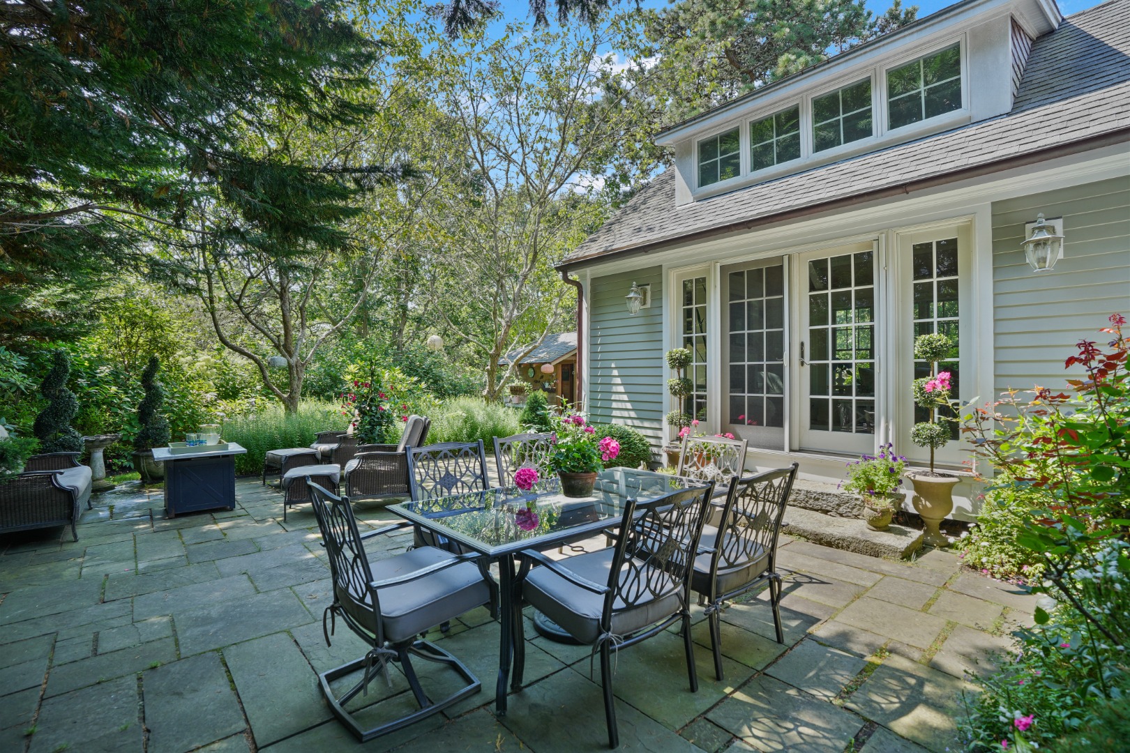 20 Meshacket Road Edgartown, MA 02539 - Photo 8 of 41 Gallery Image 8