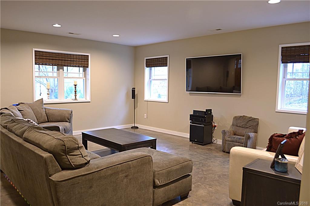 38 Gouges Branch Road Leicester, NC 28748 - Photo 6 of 26 Gallery Image 6