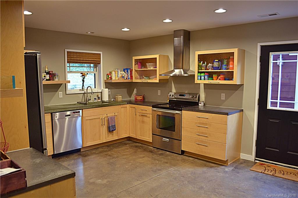 38 Gouges Branch Road Leicester, NC 28748 - Photo 9 of 26 Gallery Image 9