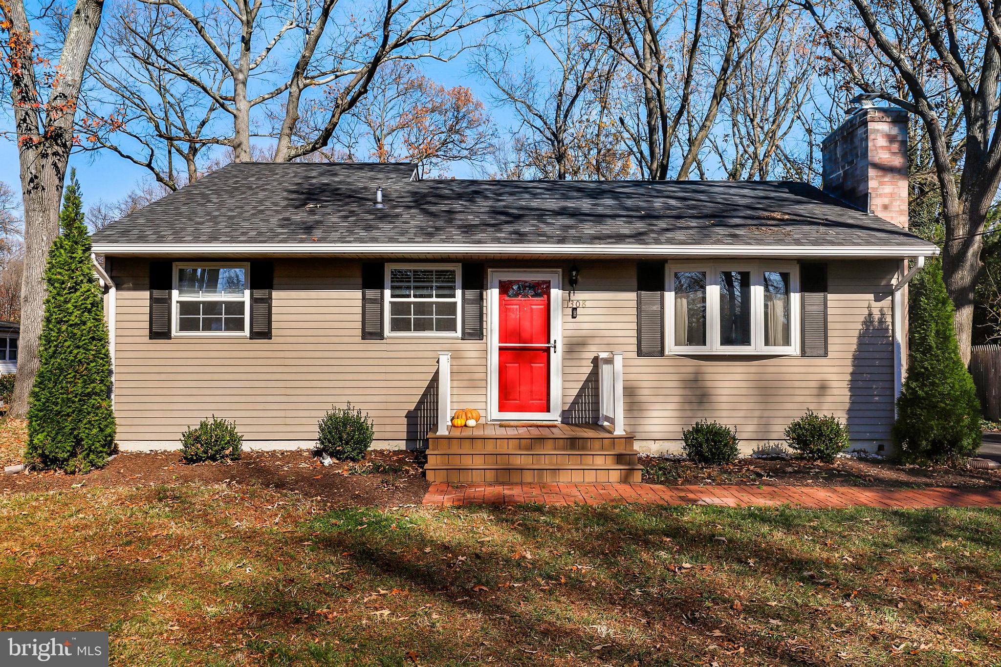 1308 Carroll Road Severna Park, MD 21146 - Photo 1 of 35 Curb appeal Cutie!