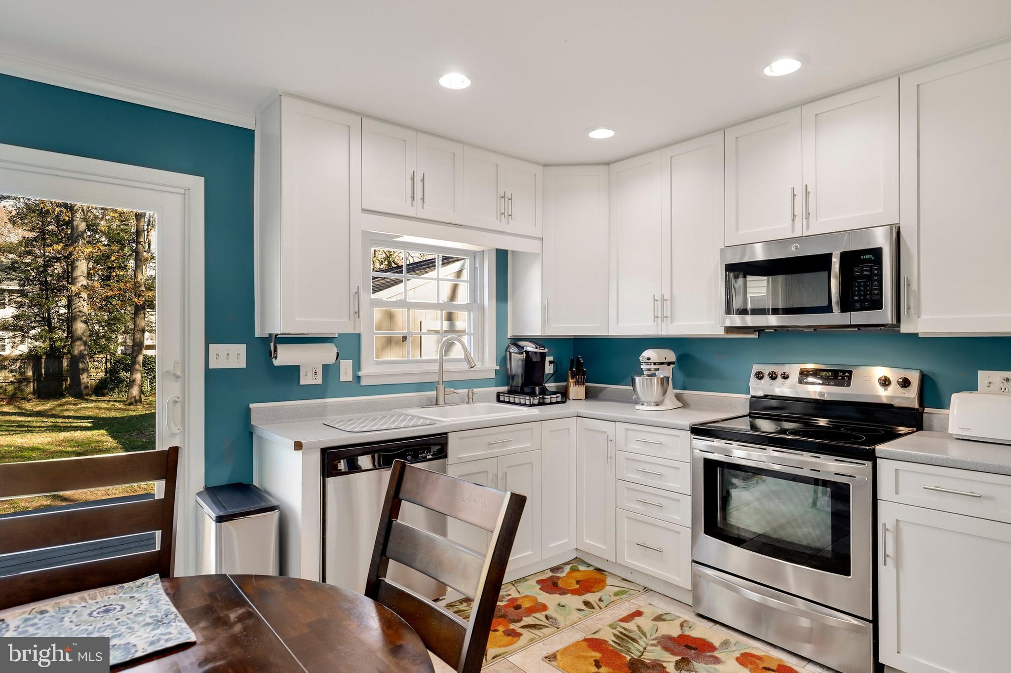 1308 Carroll Road Severna Park, MD 21146 - Photo 14 of 35 Fun to cook and entertain!