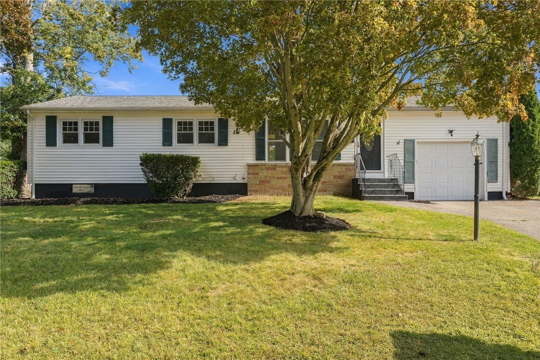 62 Drybrook Road Warwick, RI 02889 - Photo 1 of 39 Gallery Image 1