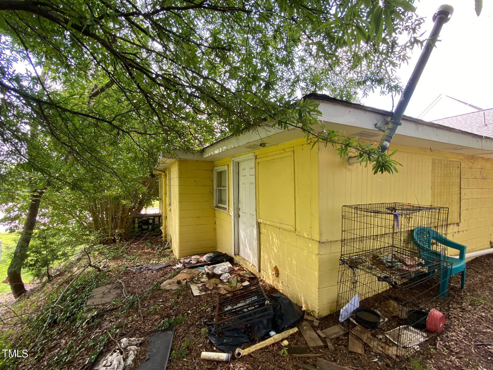 1447 Garner Road Raleigh, NC 27610 - Photo 5 of 10 5