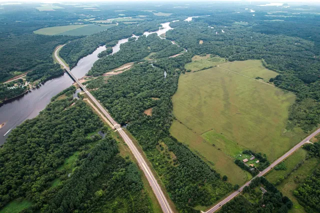 $286,500 | N3974 County Rd HH, Mauston, WI 53948