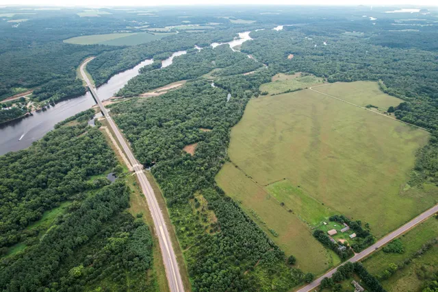 $286,500 | N3974 County Rd HH, Mauston, WI 53948