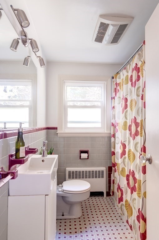 14 Apollo Road Worcester, MA 01605 - Photo 11 of 23 Gallery Image 11