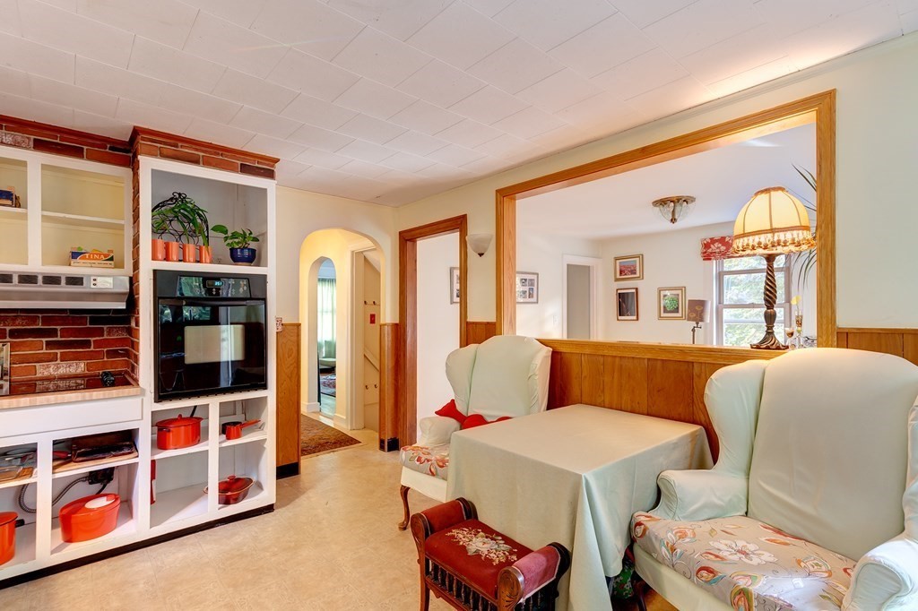 14 Apollo Road Worcester, MA 01605 - Photo 8 of 23 Gallery Image 8