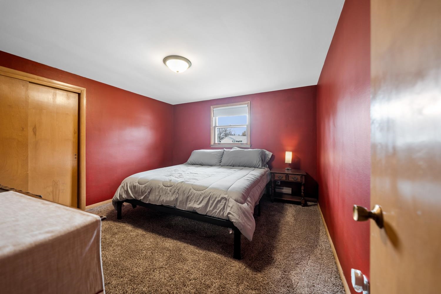 741 Parkview Road Green Bay, WI 54304 - Photo 14 of 30