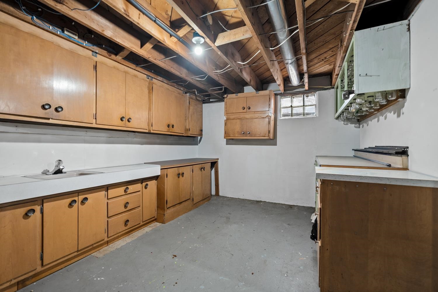 741 Parkview Road Green Bay, WI 54304 - Photo 20 of 30