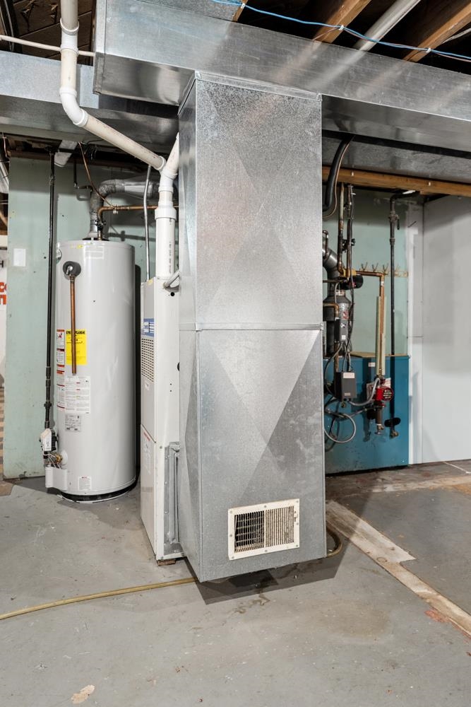 741 Parkview Road Green Bay, WI 54304 - Photo 24 of 30