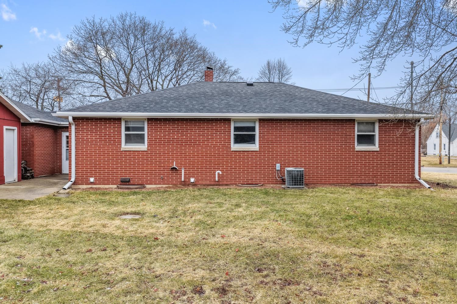 741 Parkview Road Green Bay, WI 54304 - Photo 27 of 30