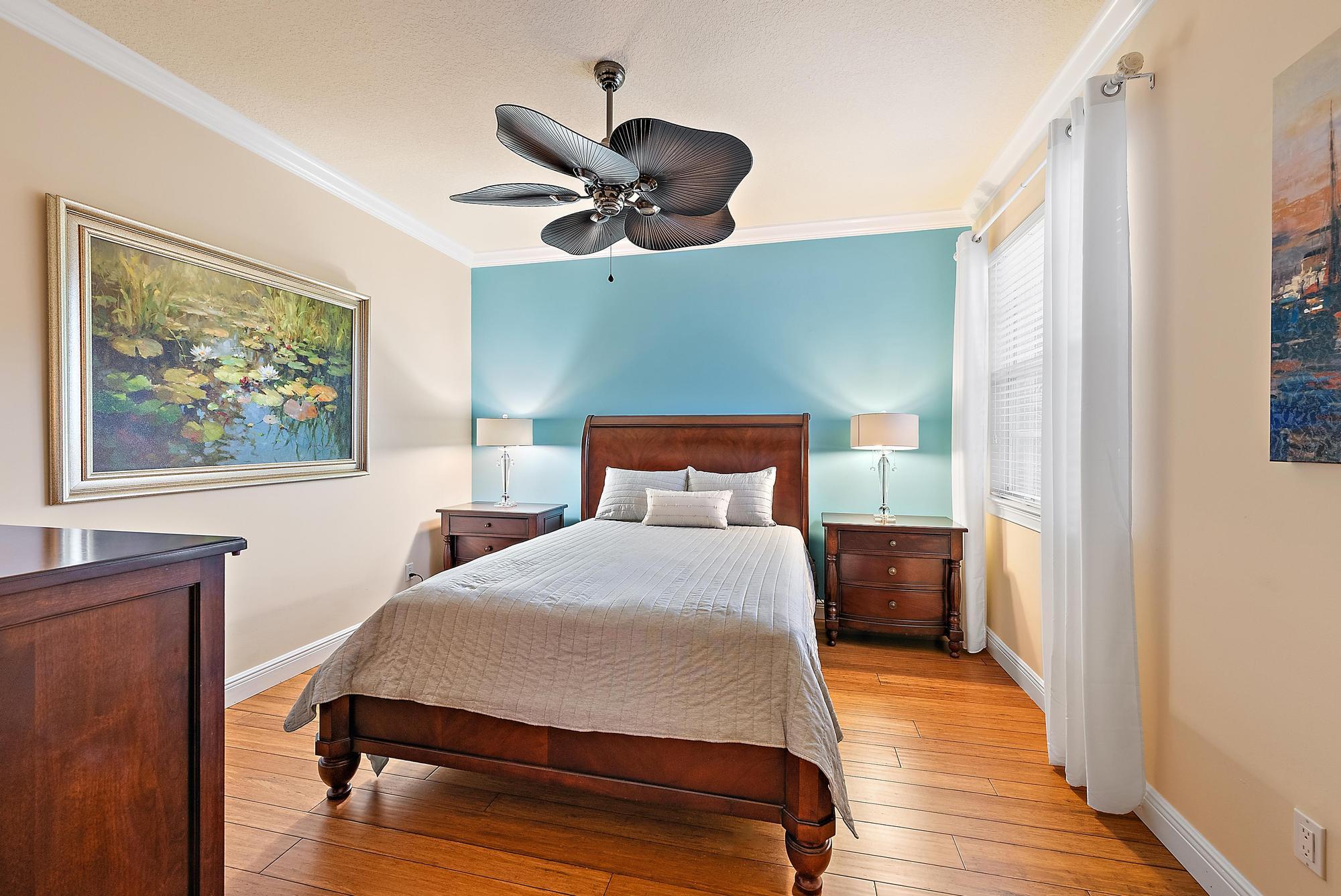 107 Via Poinciana Lane Boca Raton, FL 33487 - Photo 20 of 40 107 Via Poinciana Ln-23