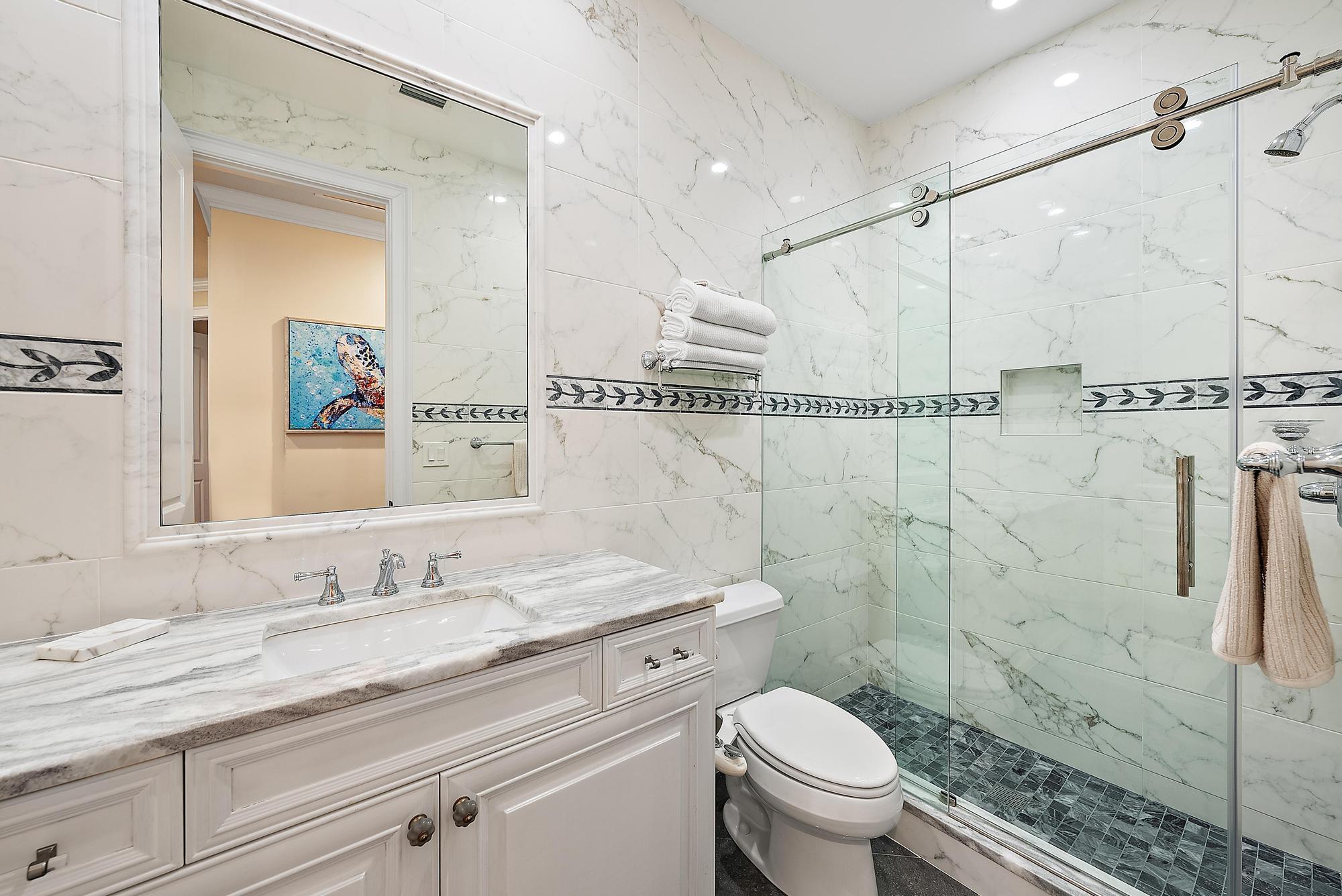 107 Via Poinciana Lane Boca Raton, FL 33487 - Photo 21 of 40 107 Via Poinciana Ln-24