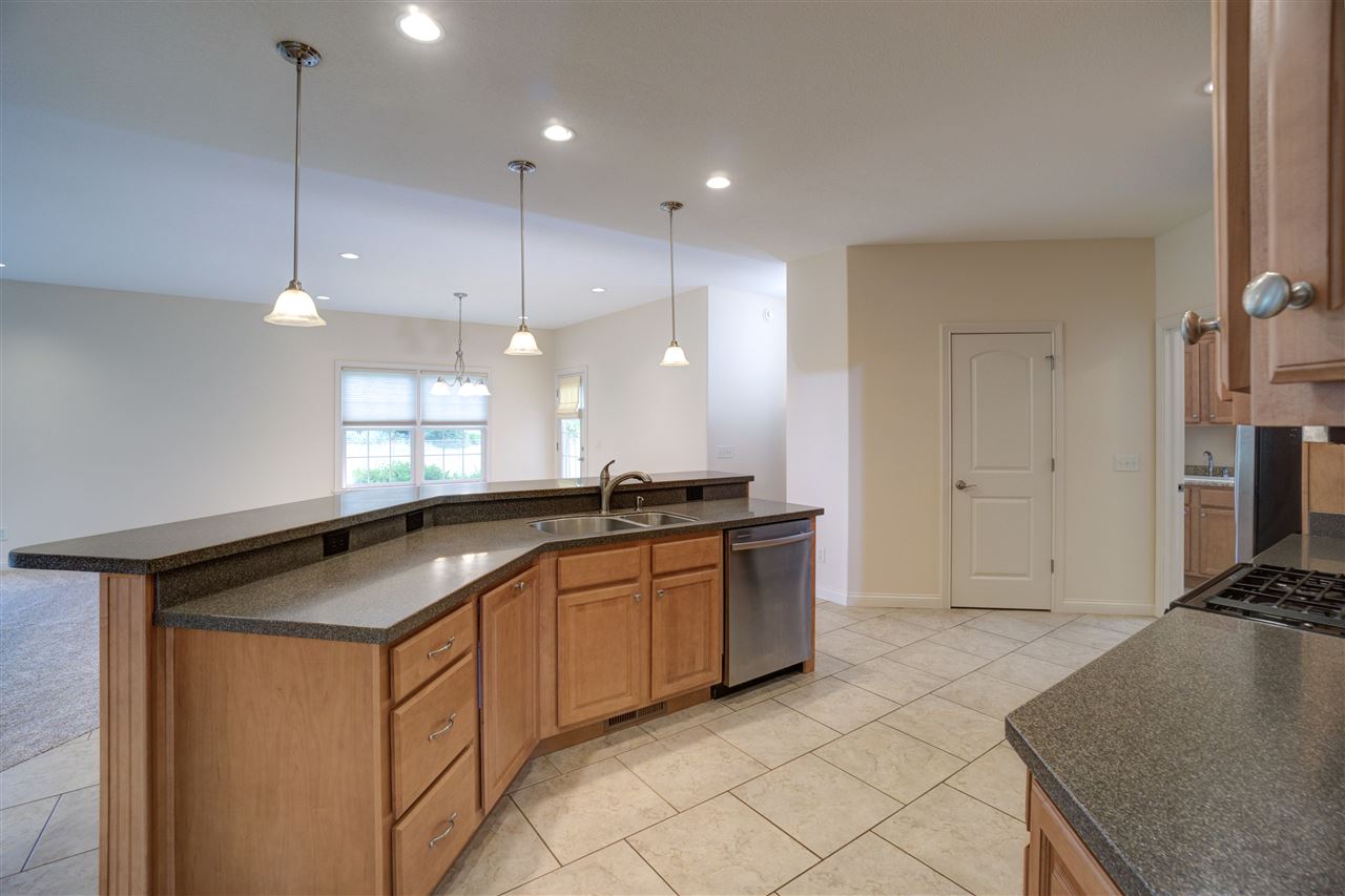 51555 Copperfield Ridge Granger, IN 46530 - Photo 7 of 36 Gallery Image 7