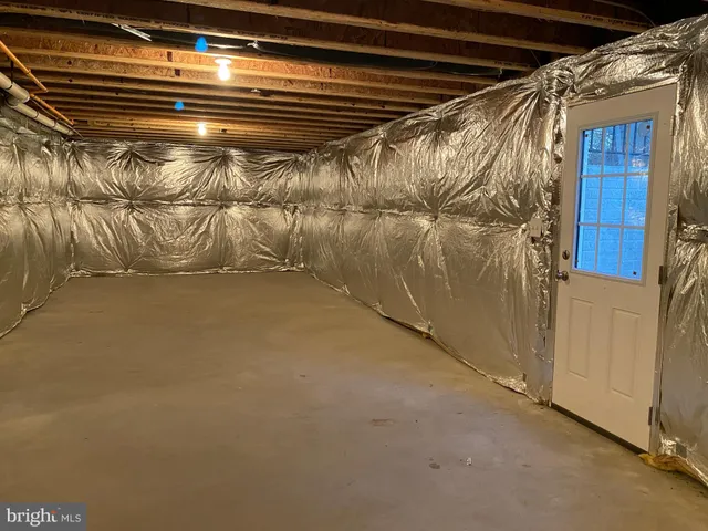 a view of walk in closet