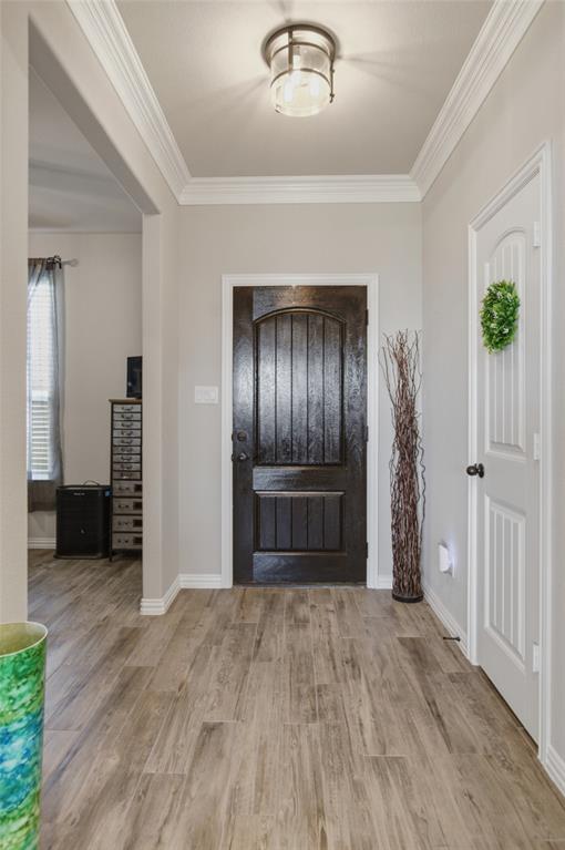 6343 Rustic Edge Street Godley, TX 76044 - Photo 8 of 37 Stacked crown molding in the entry