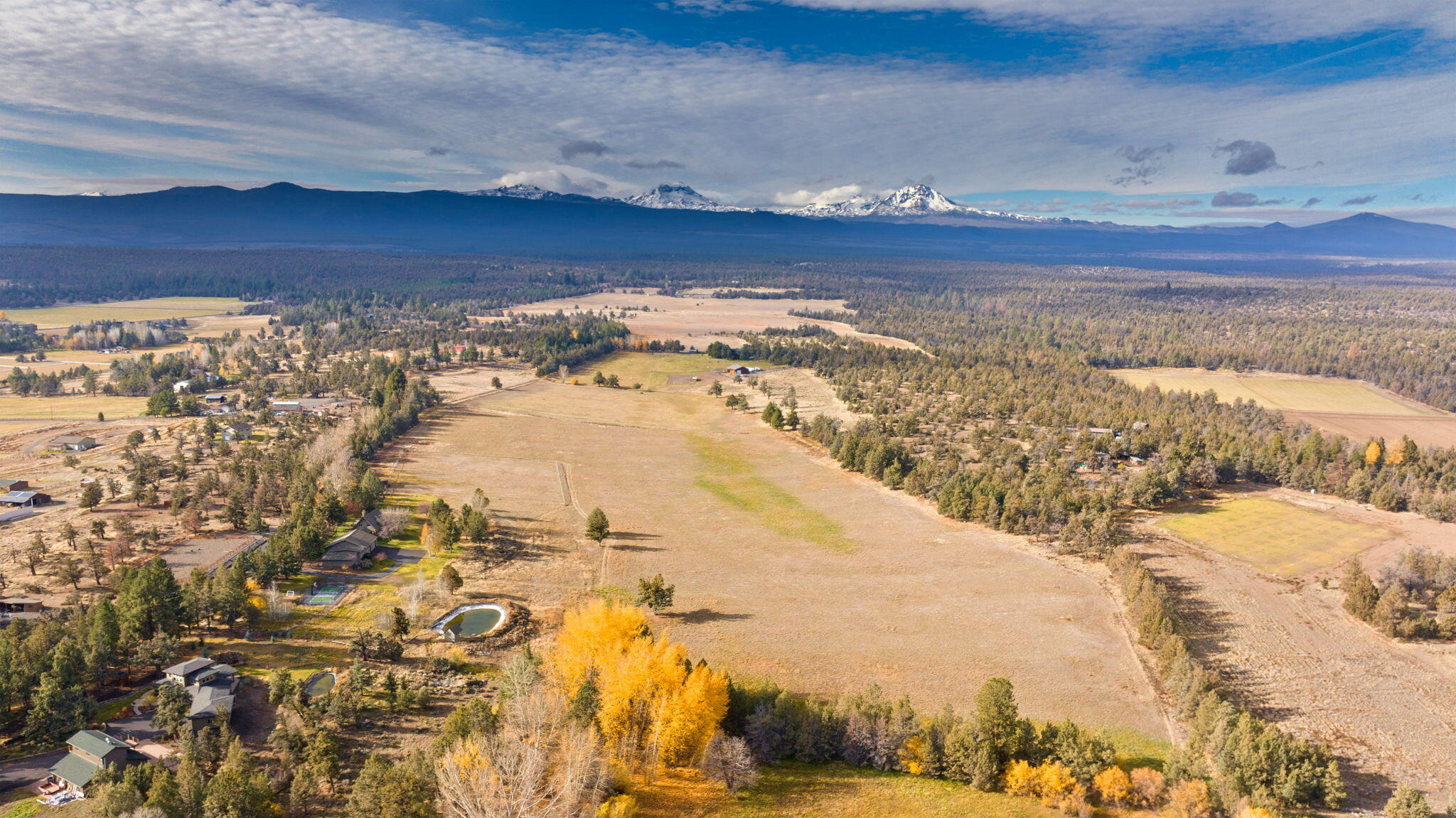 65345 Tweed Road Bend, OR 97703 - Photo 2 of 90 1-web-or-mls-Riley Visuals-1