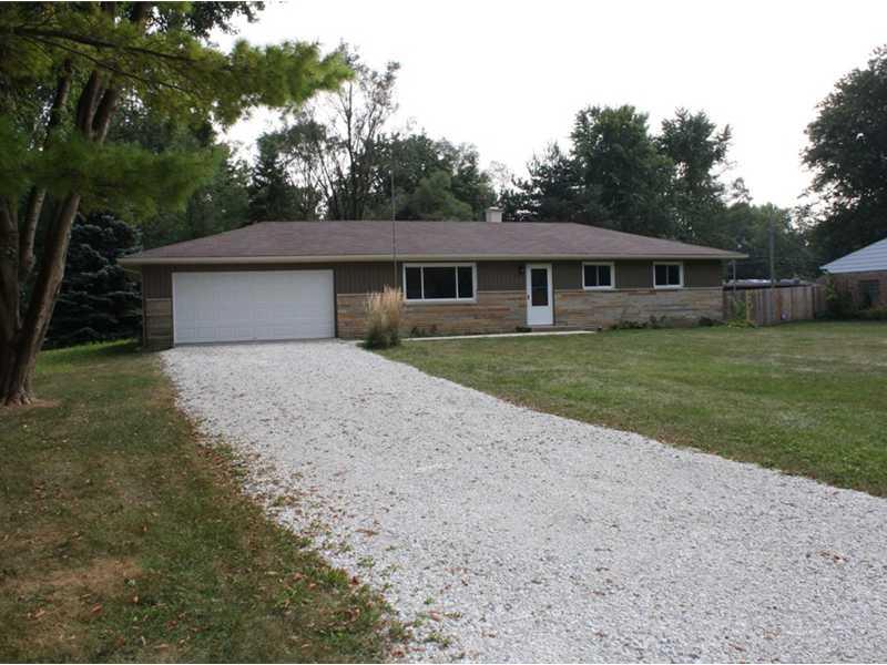 2801 Cardigan Road Indianapolis, IN 46268 - Photo 2 of 24 Gallery Image 2