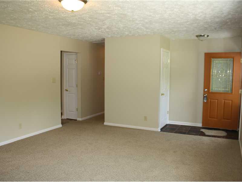 2801 Cardigan Road Indianapolis, IN 46268 - Photo 3 of 24 Gallery Image 3
