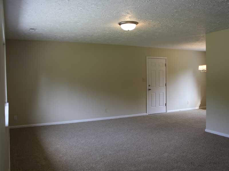 2801 Cardigan Road Indianapolis, IN 46268 - Photo 4 of 24 Gallery Image 4