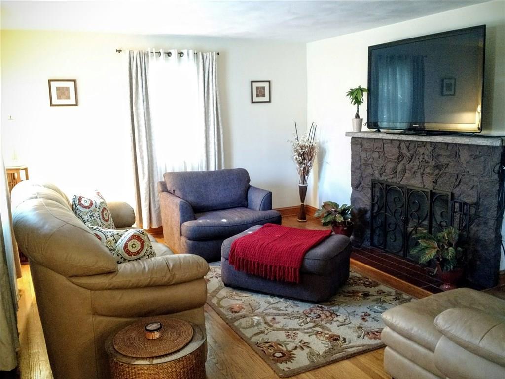 224 Crestview Road Pittsburgh, PA 15235 - Photo 3 of 23 Gallery Image 3