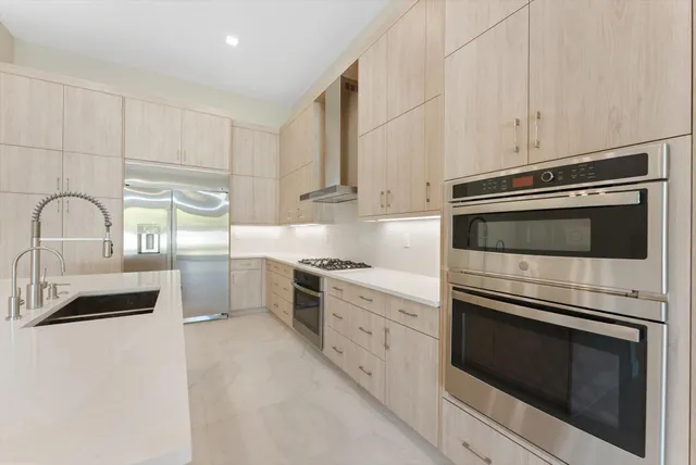 $12,000 | 9377 Tangerine Coast Drive, Boca Raton, FL 33434