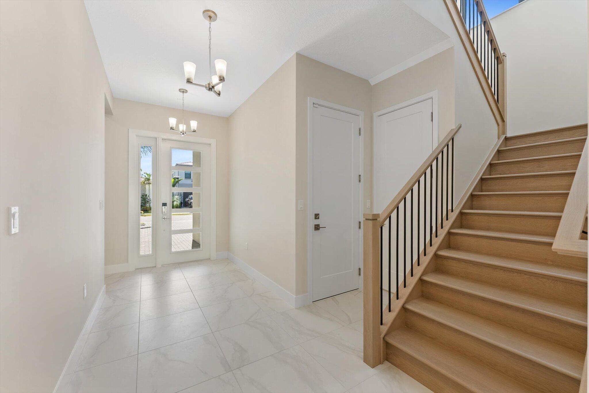 9377 Tangerine Coast Drive Boca Raton, FL 33434 - Photo 5 of 51 04-4