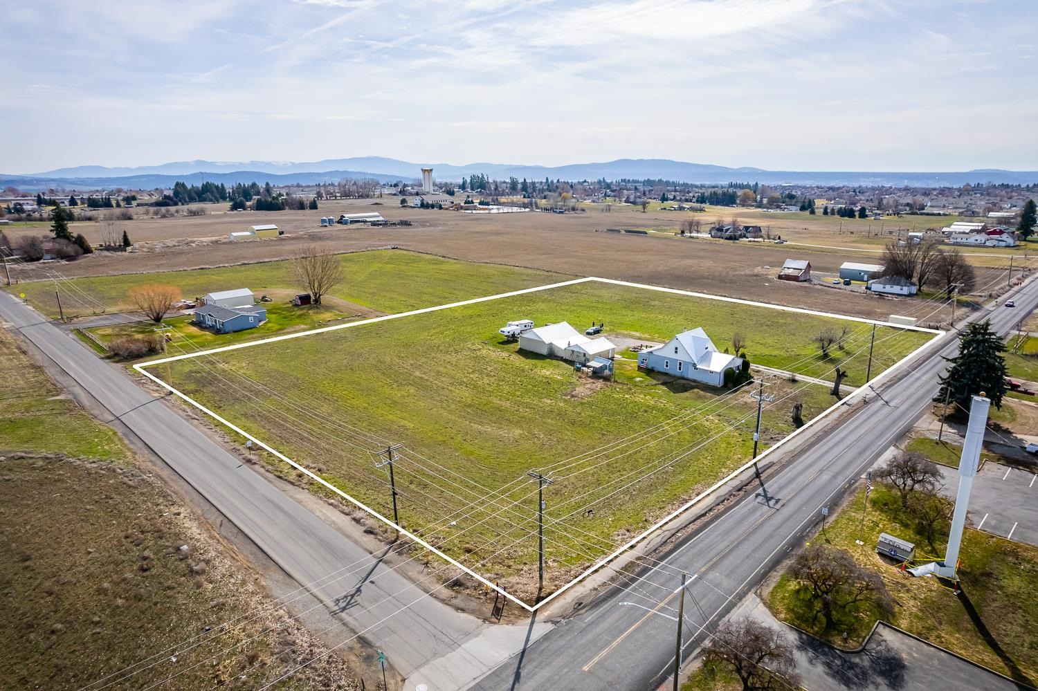 9406 North 5 Mile Road Spokane, WA 99208 - Photo 1 of 36 Gallery Image 1