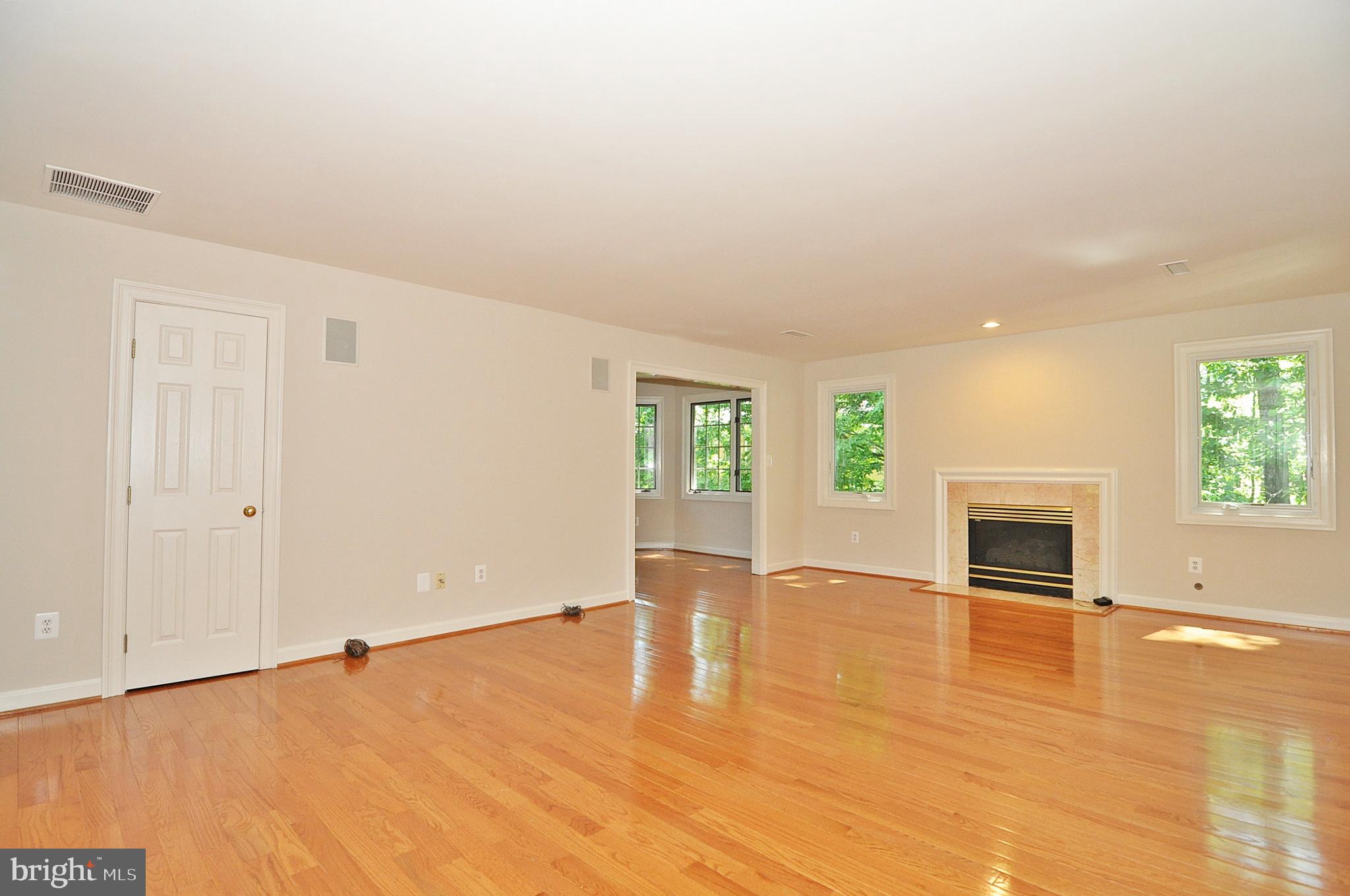 2993 Westhurst Lane Oakton, VA 22124 - Photo 12 of 37 Master Suite #1