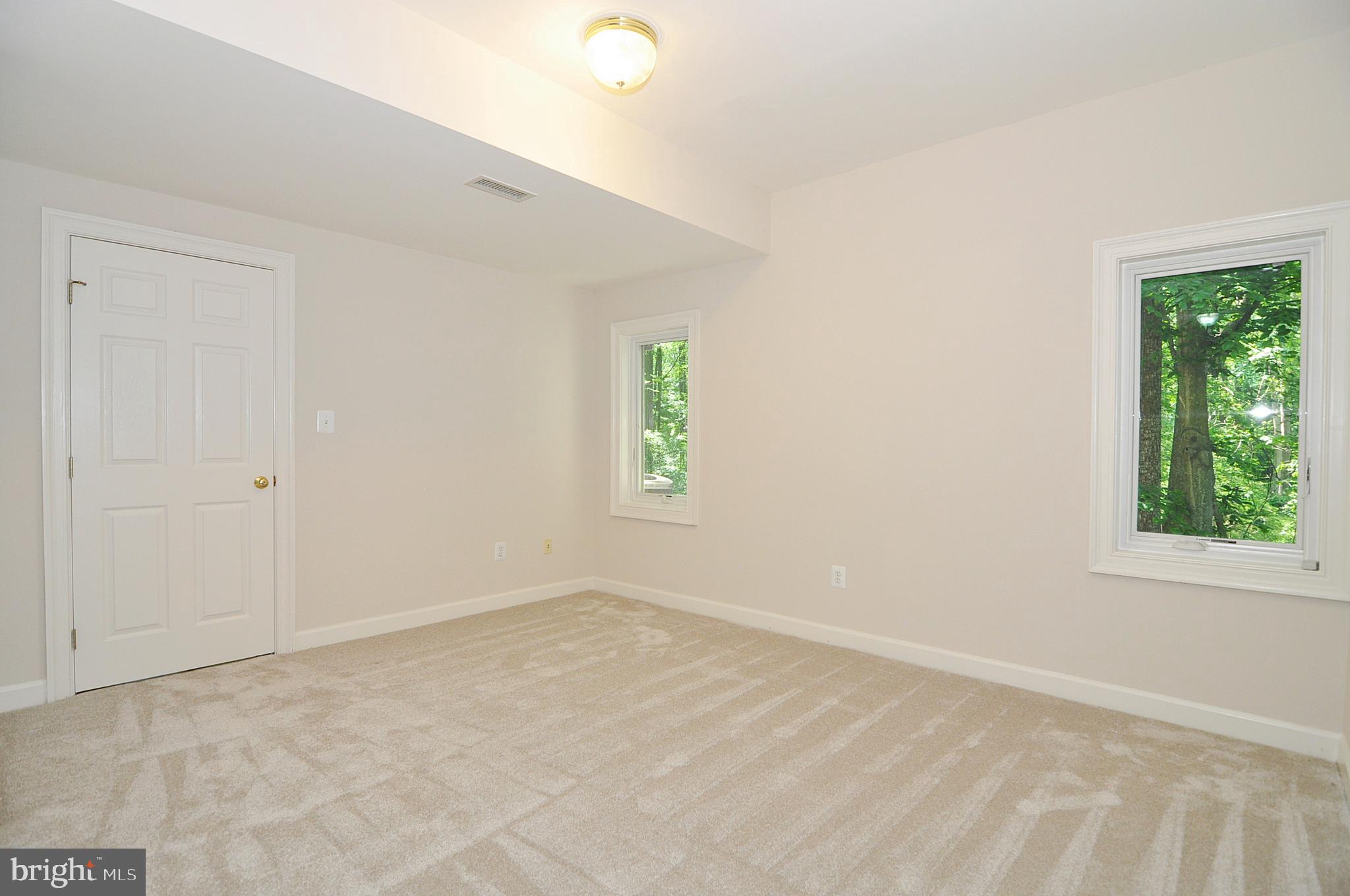 2993 Westhurst Lane Oakton, VA 22124 - Photo 28 of 37 Bedroom 7 - lower level