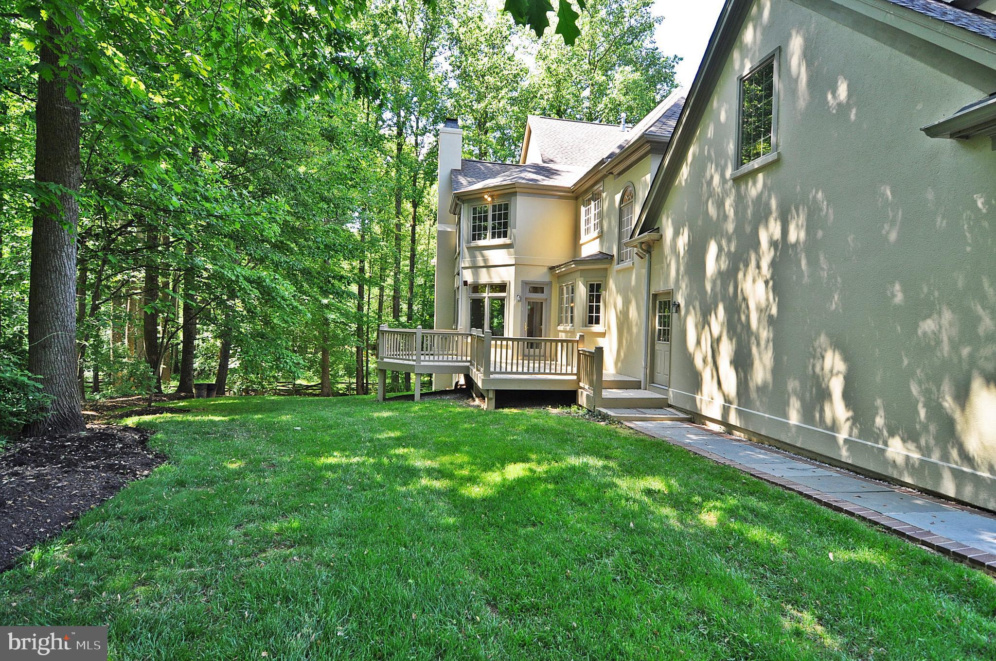2993 Westhurst Lane Oakton, VA 22124 - Photo 32 of 37 Back yard