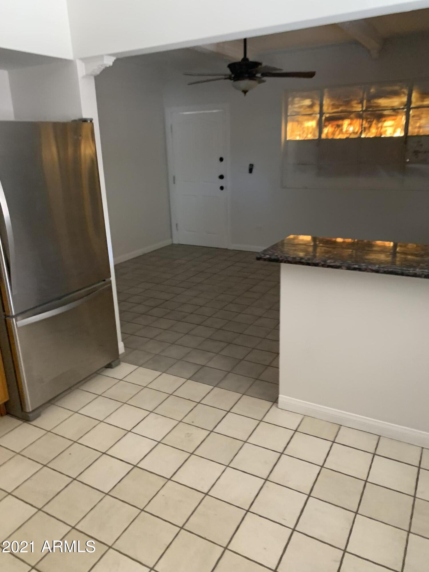 3702 West Thomas Road Phoenix, AZ 85019 - Photo 6 of 19 EATING AREA