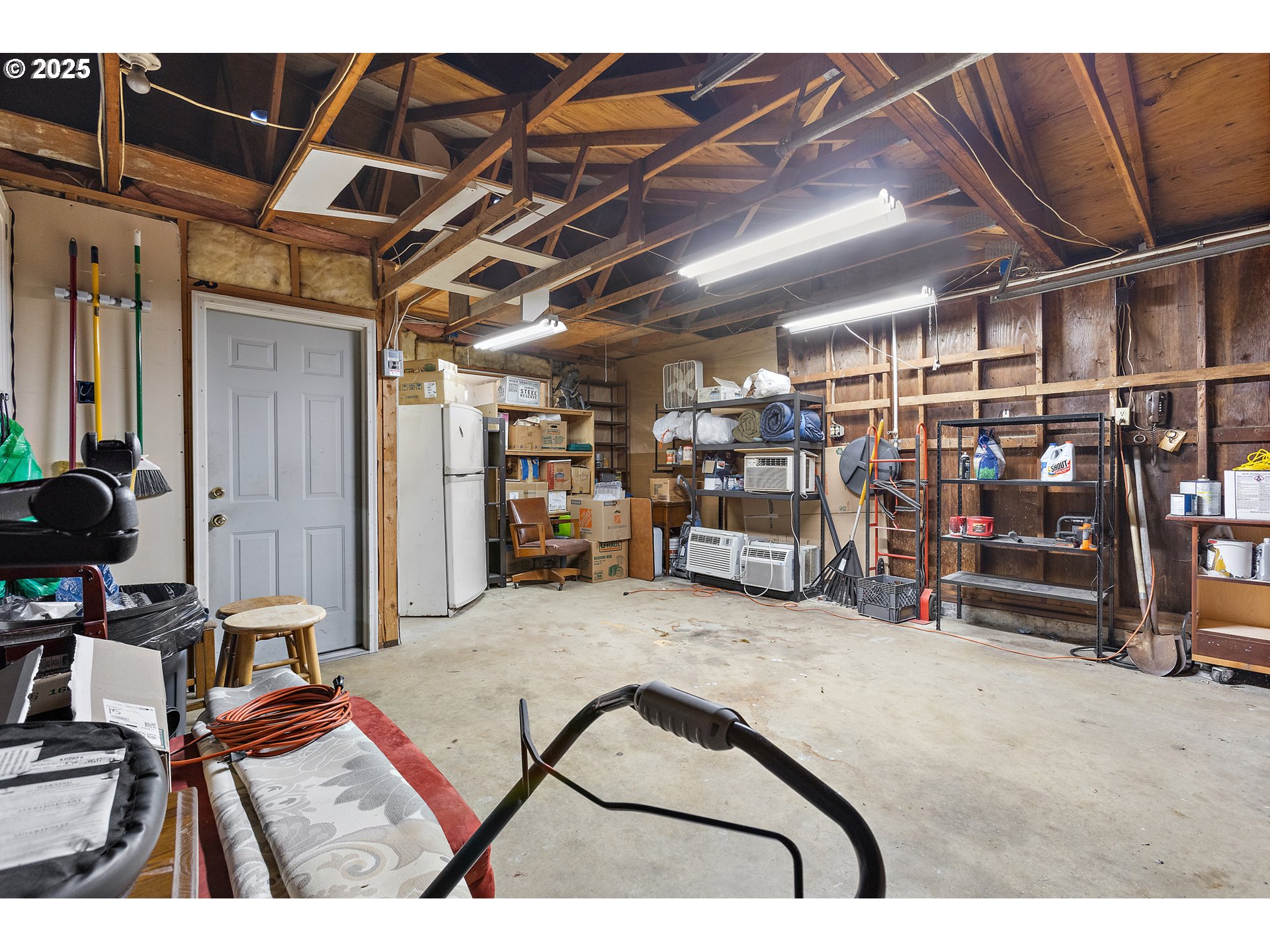 20154 Southeast Foster Road Damascus, OR 97089 - Photo 18 of 40 a view of a room with gym equipment