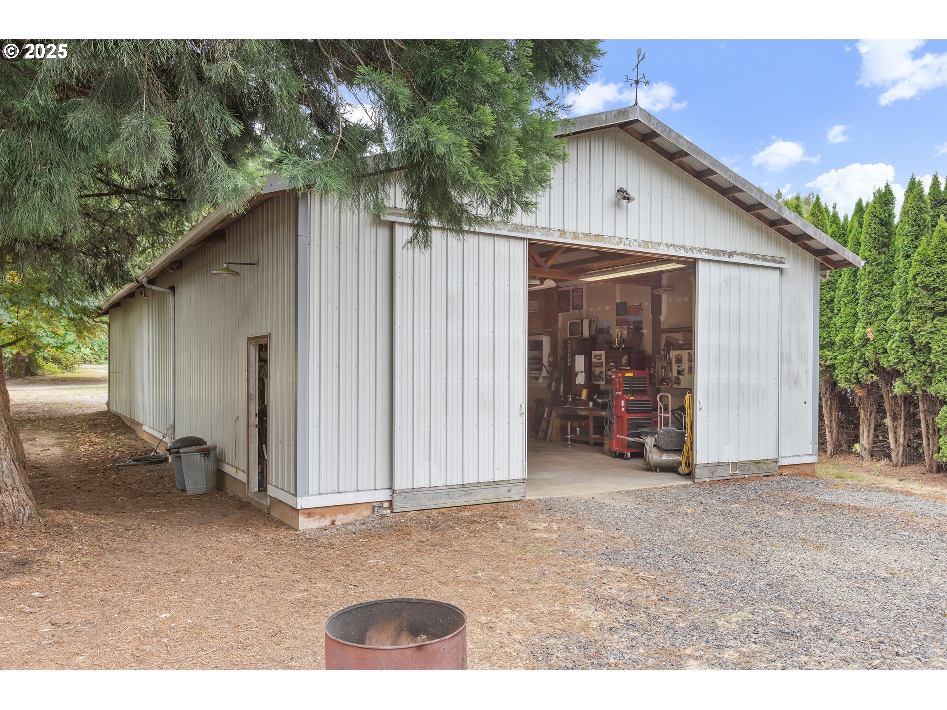 20154 Southeast Foster Road Damascus, OR 97089 - Photo 21 of 40 a view of outdoor space and yard