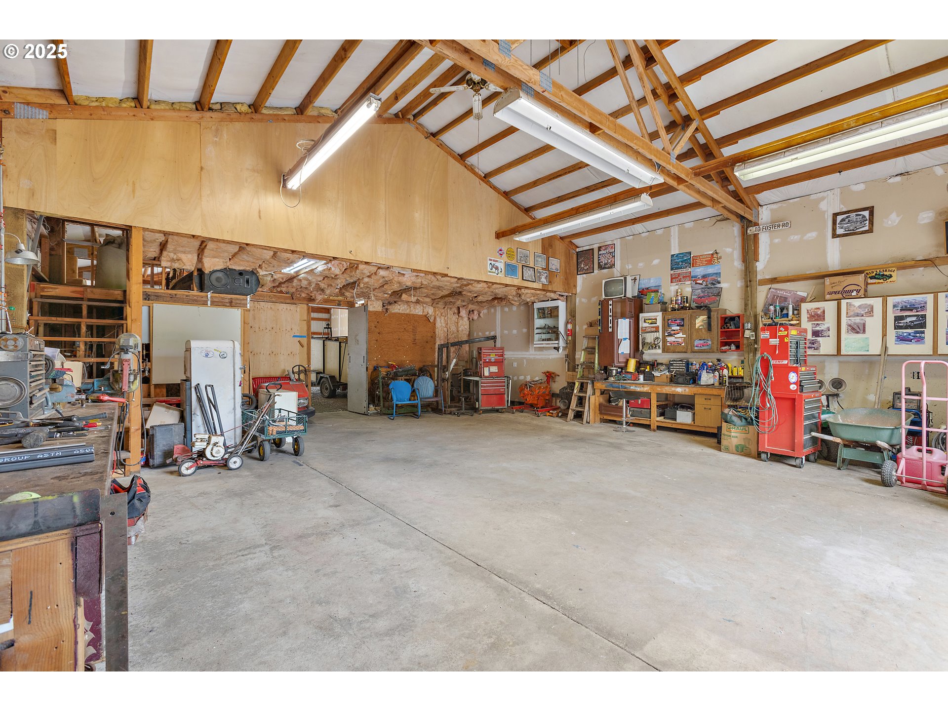 20154 Southeast Foster Road Damascus, OR 97089 - Photo 23 of 40 a view of parking area