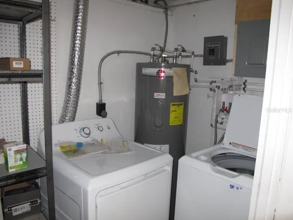 $1,975 | 1803 Pineview Circle, Winter Park, FL 32792