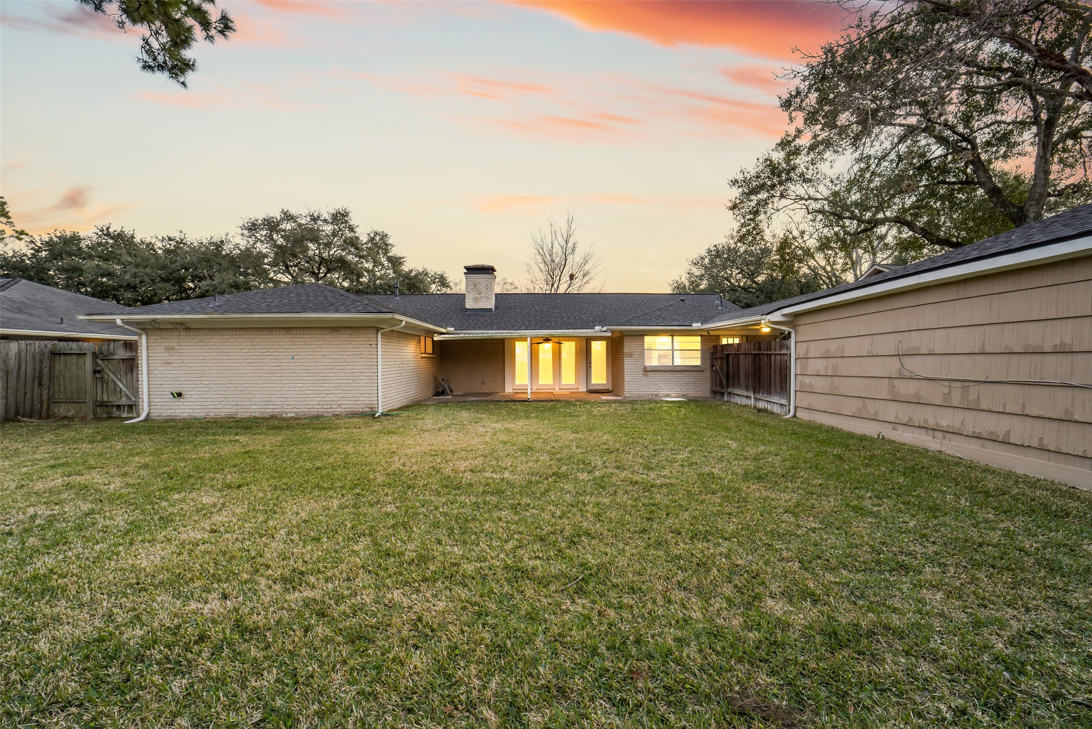 5322 Rutherglenn Drive Houston, TX 77096 - Photo 6 of 30 Endless entertaining possibilities with this large, well maintained backyard. Plenty of space for a pool and play set!