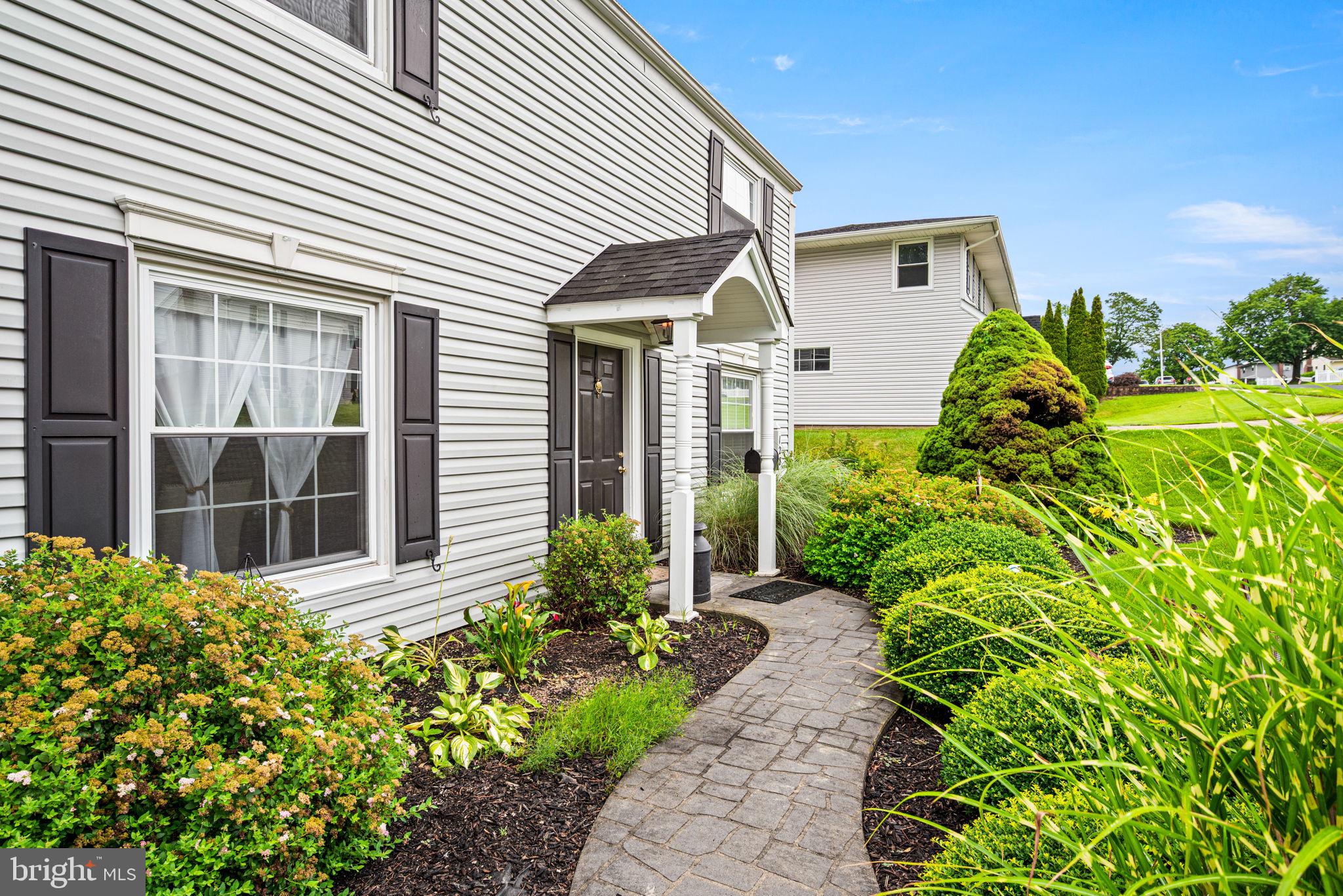 128 Terrace Road Levittown, PA 19056 - Photo 2 of 26