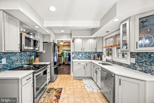 $470,000 | 128 Terrace Road, Levittown, PA 19056