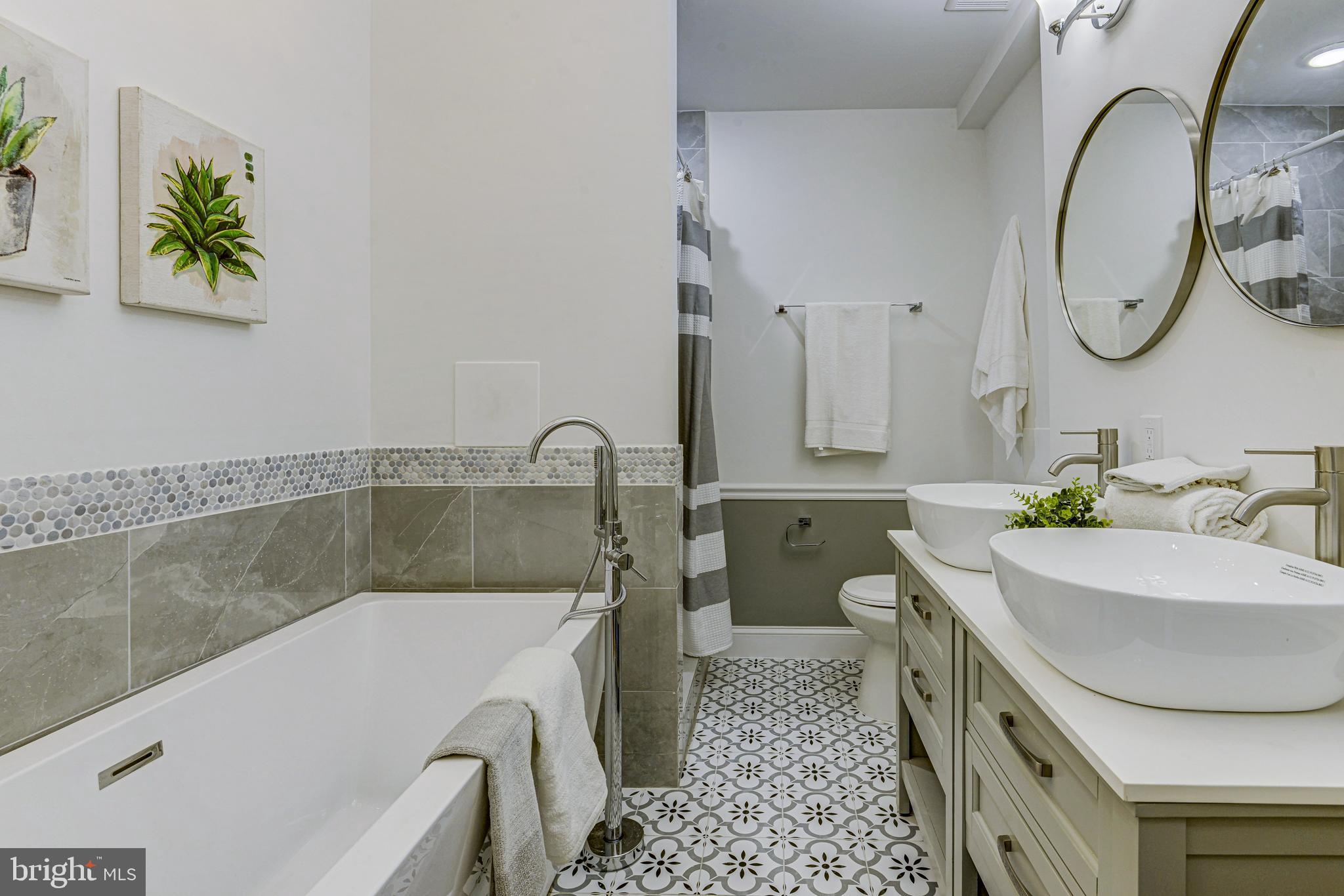 3716 Roland Avenue Baltimore, MD 21211 - Photo 8 of 55 master bath 1