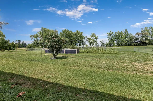 $264,900 | 111 School Street, Cumberland Furnace, TN 37051