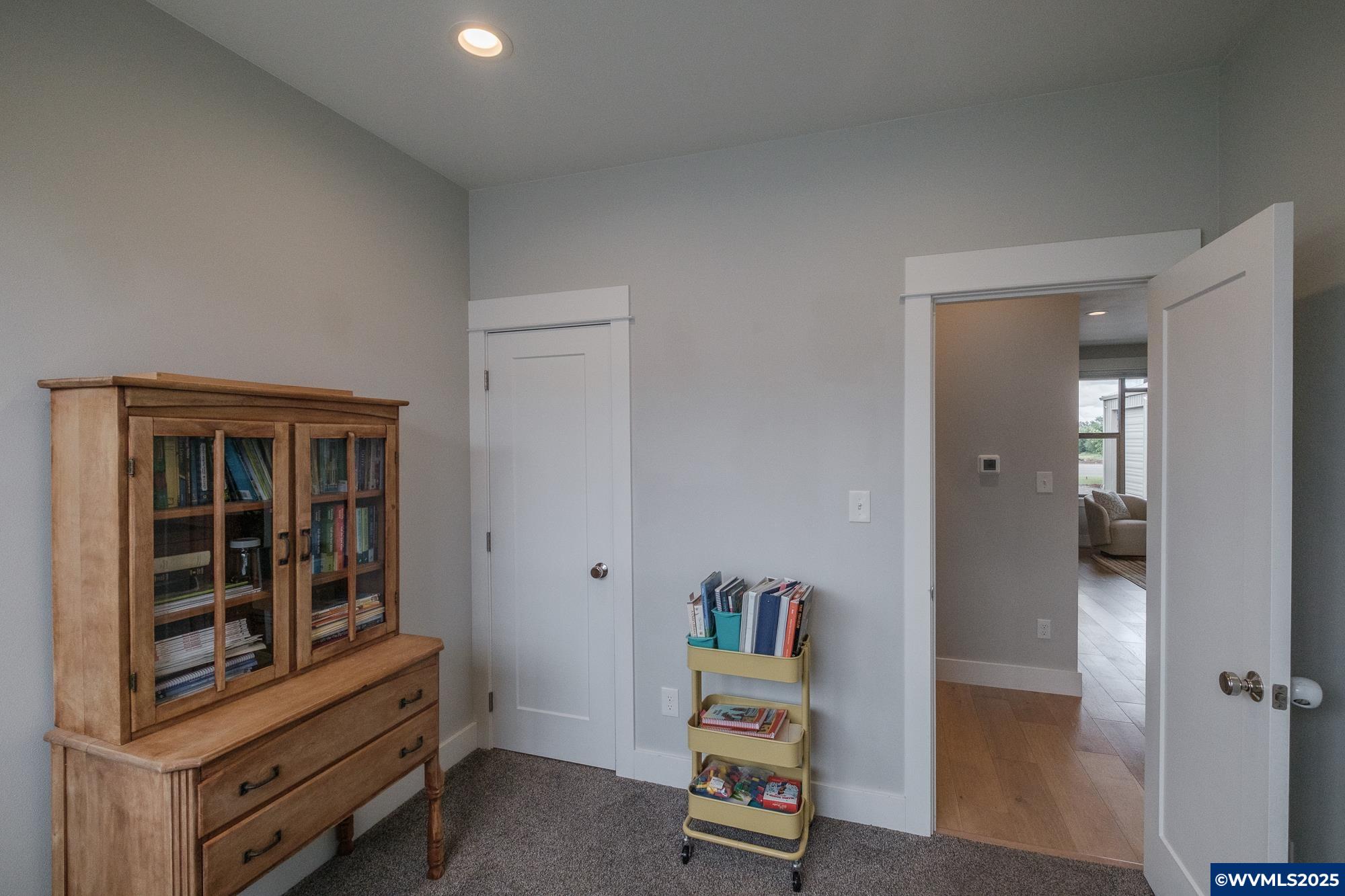 2573 Conser Road Northeast Albany, OR 97321 - Photo 18 of 45 Gallery Image 18