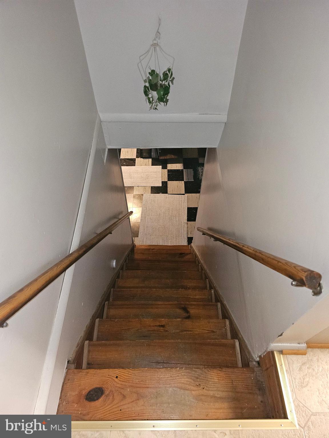 19001 Queen Drive Triangle, VA 22172 - Photo 18 of 22