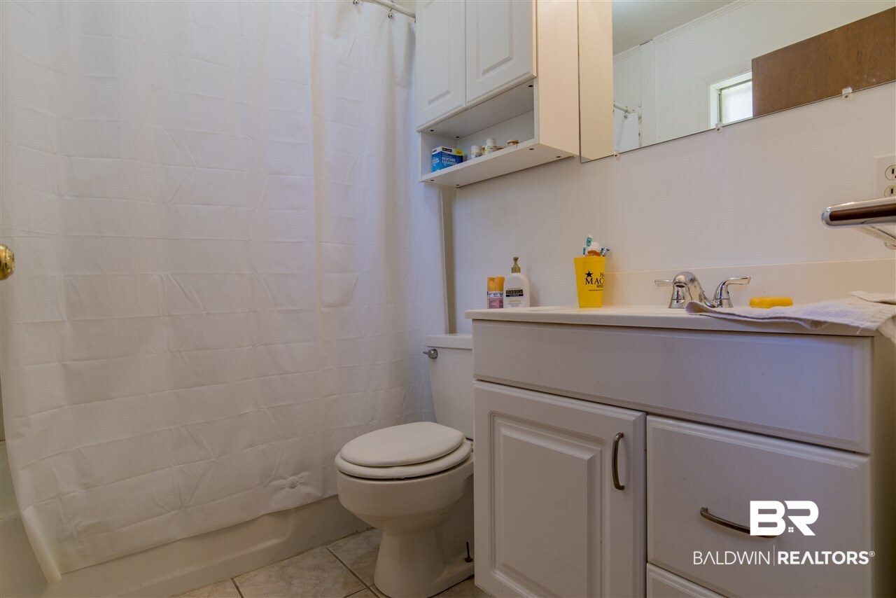 12405 Osborne Drive Foley, AL 36535 - Photo 20 of 28 Master Bathroom