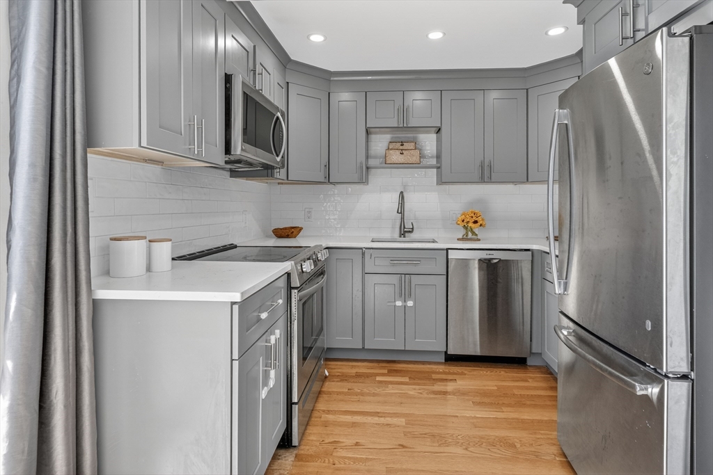 67 Sullivan Street, Unit 3 Boston, MA 02129 - Photo 10 of 25