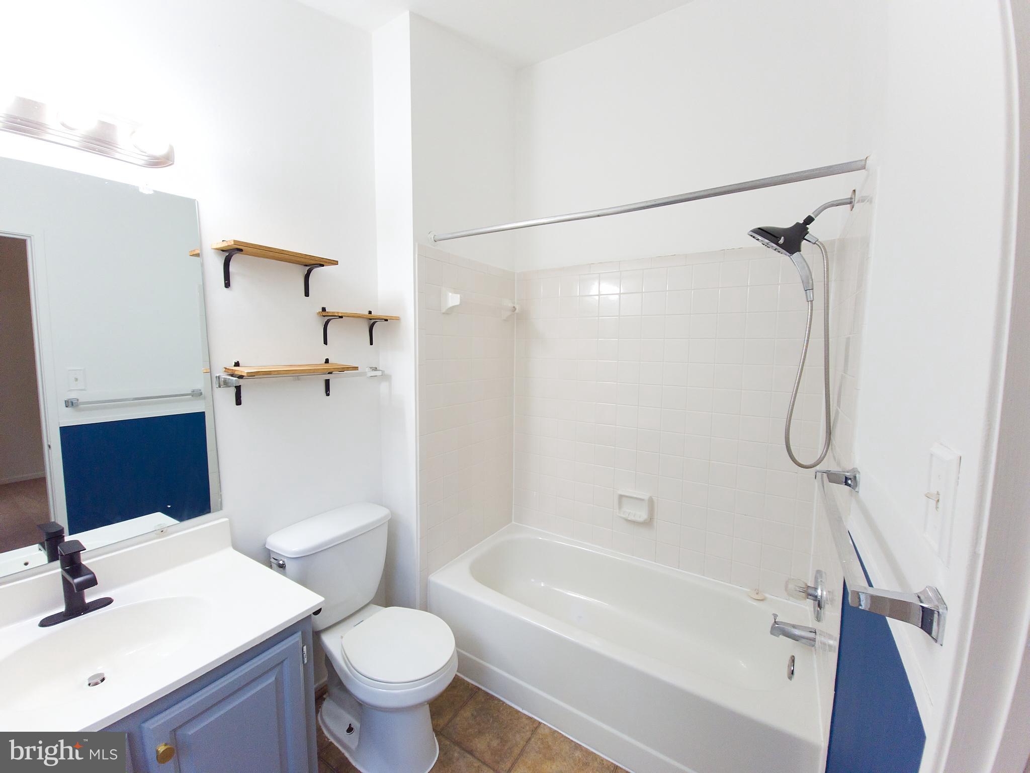 2476 Ridgehampton Court Reston, VA 20191 - Photo 13 of 22