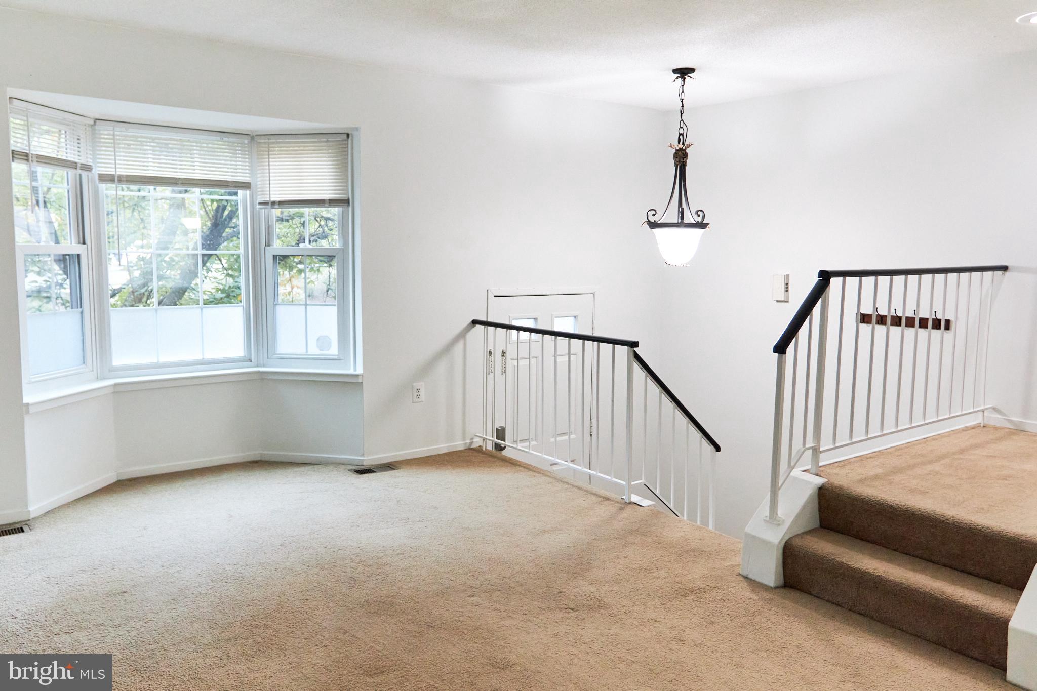 2476 Ridgehampton Court Reston, VA 20191 - Photo 6 of 22