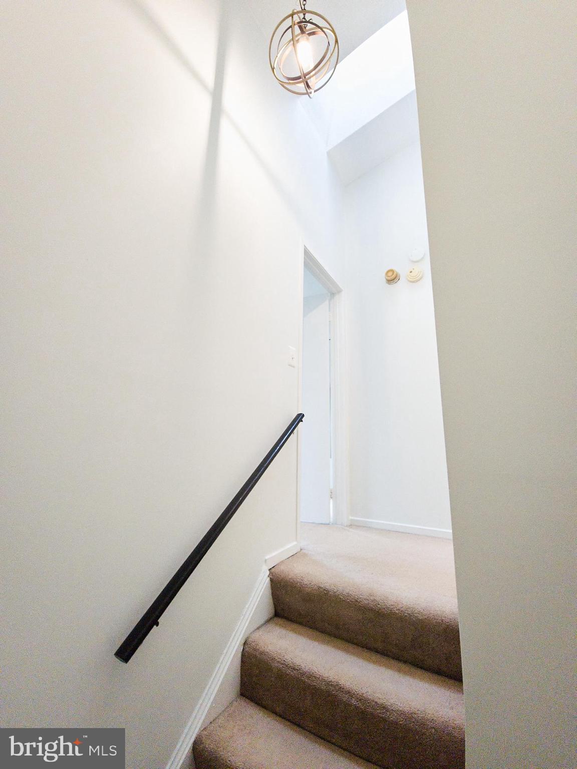 2476 Ridgehampton Court Reston, VA 20191 - Photo 9 of 22