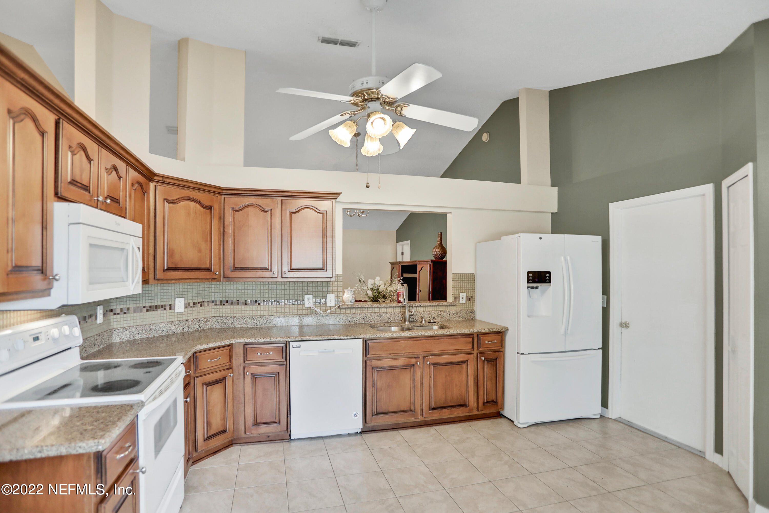 4637 Ridge Point Court Jacksonville, FL 32257 - Photo 7 of 19 Kitchen
