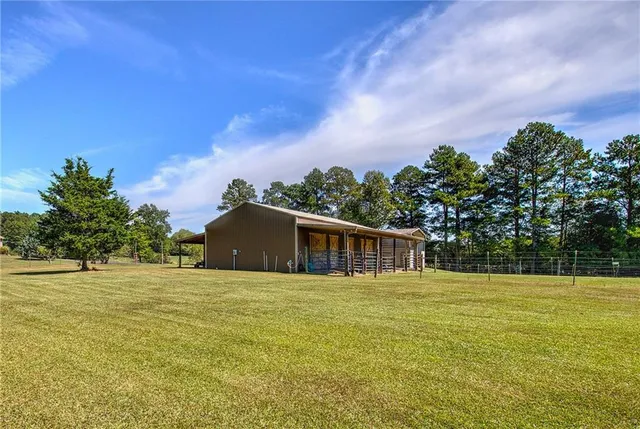 a view of a house with a outdoor space